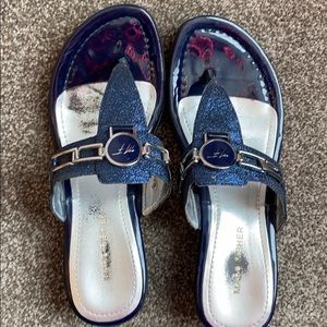 Marc Fisher blue flip flops 8.5